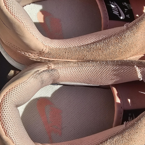 Nike Air Force 1 - Picture 6 of 8